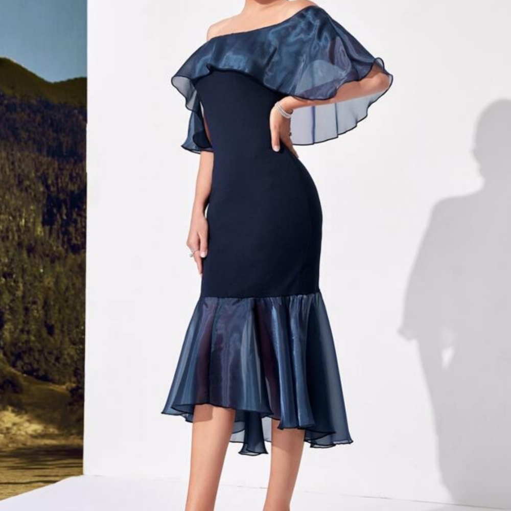 Mermaid Hem Off Shoulder Dress - Picture 3 of 4